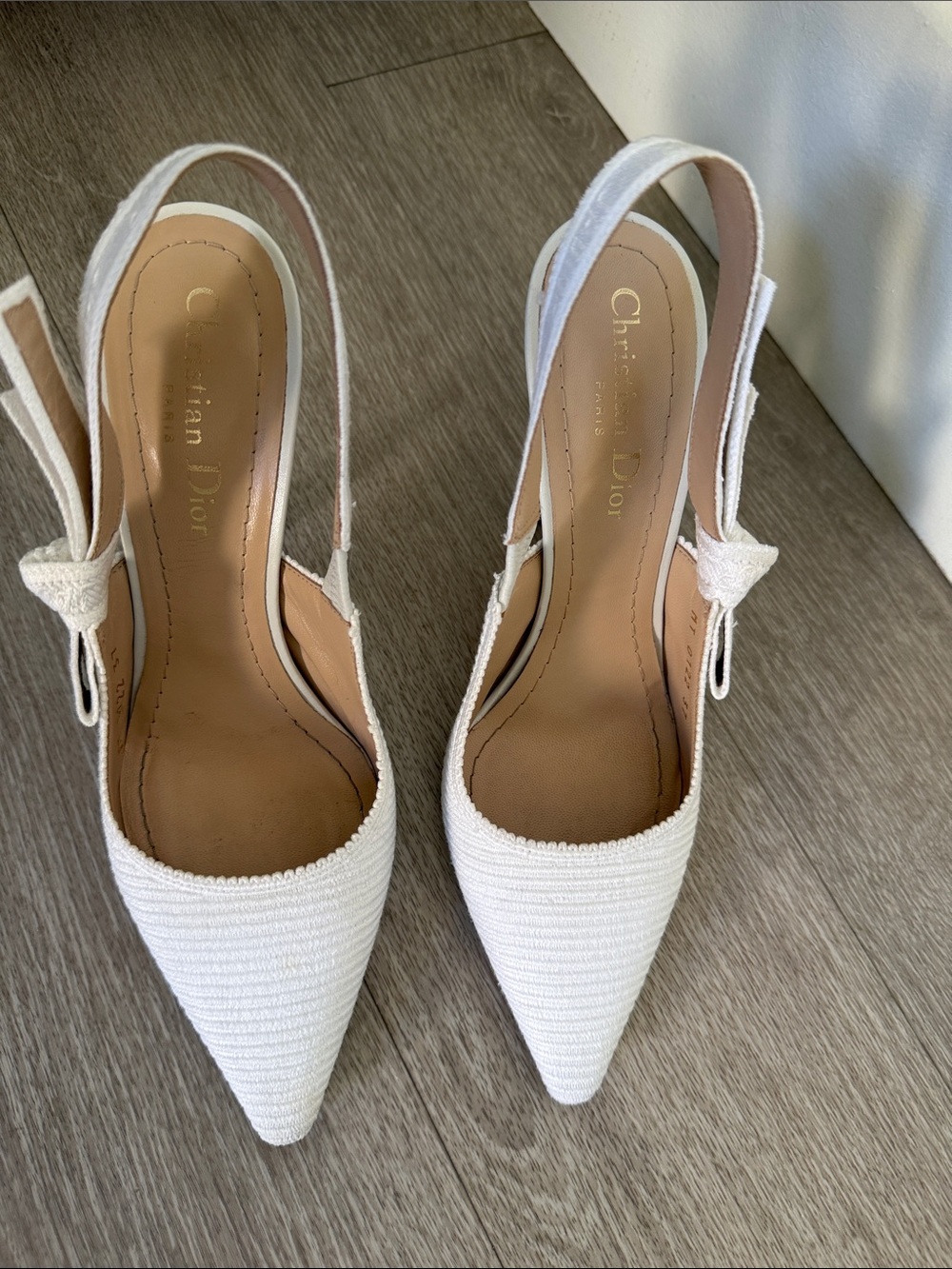 Christian Dior J’Adior White Embroidered Slingback Heels – Size 37 – Bridal - Picture 2 of 12